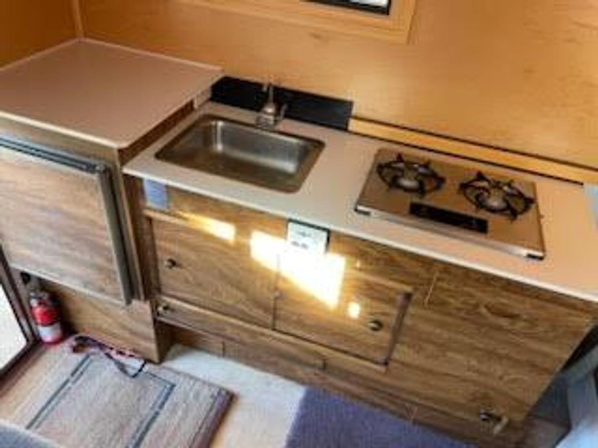 Used 2001 4 Wheel Eagle Slide Camper