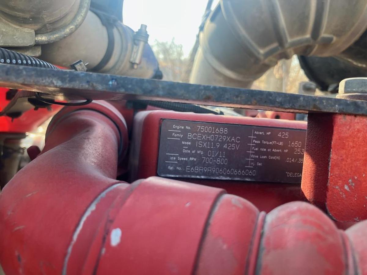 Used 2012 Peterbilt 365 Conventional Sleeper Semi