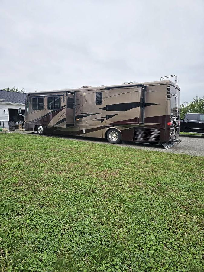 Used 2007 Newmar Kountry Star 3910