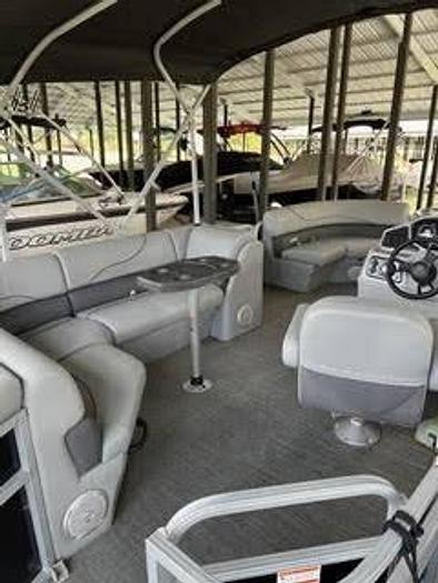 Used 2021 Lowe SS210V 21FT Pontoon Boat