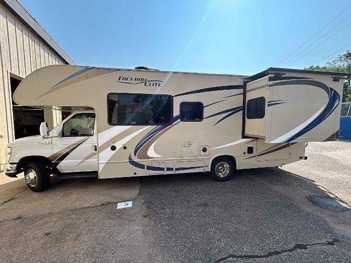 Used 2018 Thor Motor Coach Freedom Elite 26HE