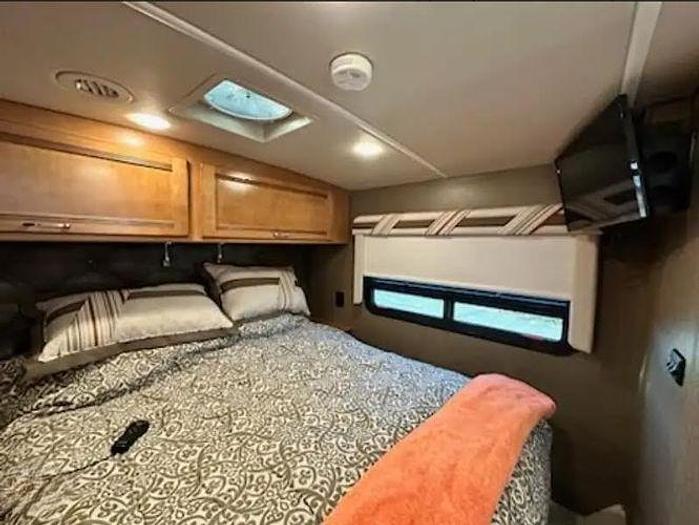 Used 2019 Winnebago Aspect 30J