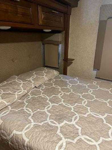 Used 2017 Forest River Georgetown 329DS