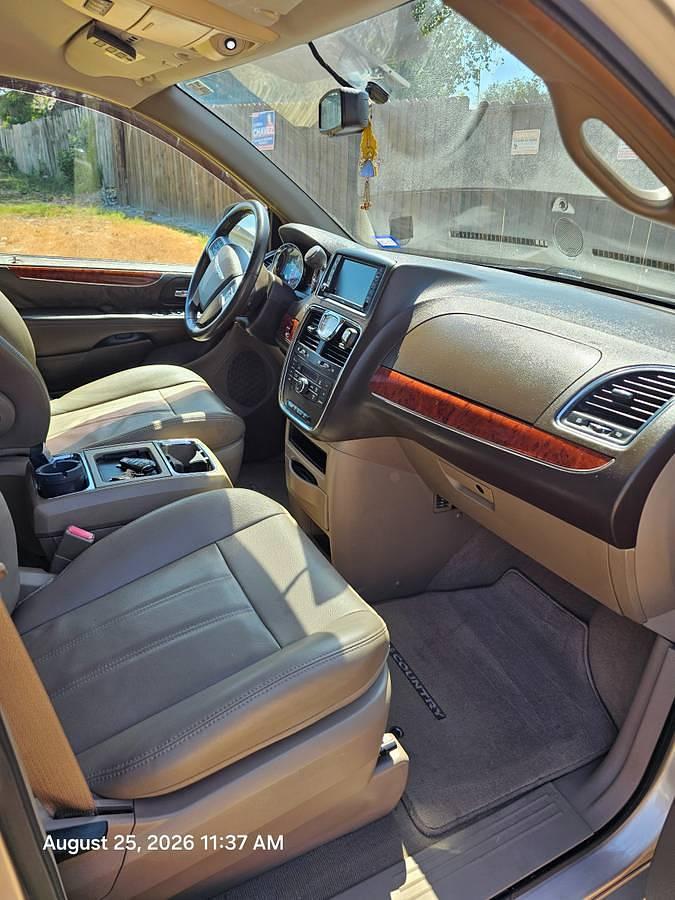 Used 2014 Chrysler Town And Country Van
