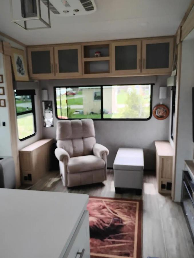 Used 2022 Alliance Avenue Fifth Wheel