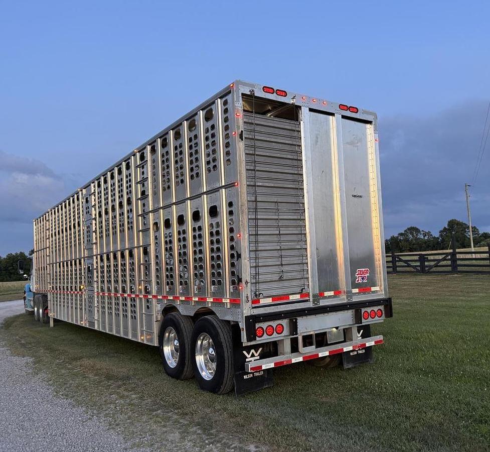 Used 2019 WILSON PSDCL-402 Livestock Trailer
