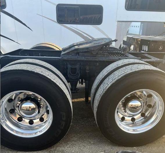 Used 1997 INTERNATIONAL 9300