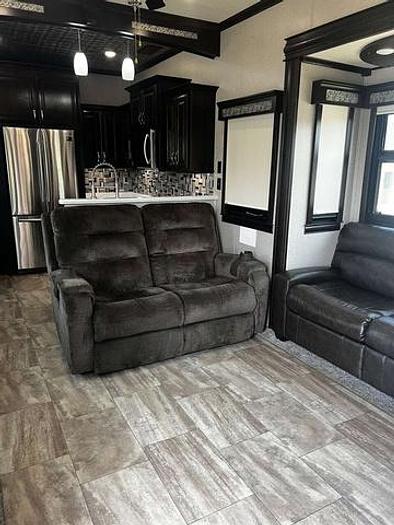 Used 2019 Forest River Riverstone 39RKFB