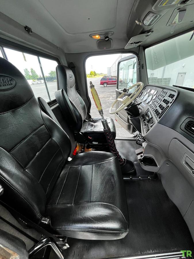 Used 2014 Peterbilt 388