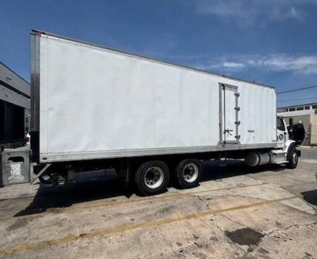 Used 2016 Freightliner M2 Box Truck
