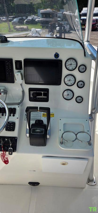 Used 2013 Sea Fox 256 Commander Center Console Boat