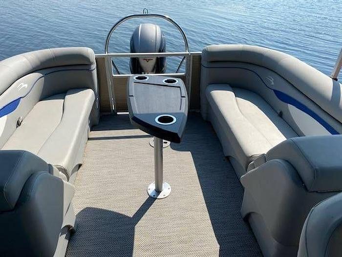 Used 2021 Bennington 23SSRSD Pontoon Boat