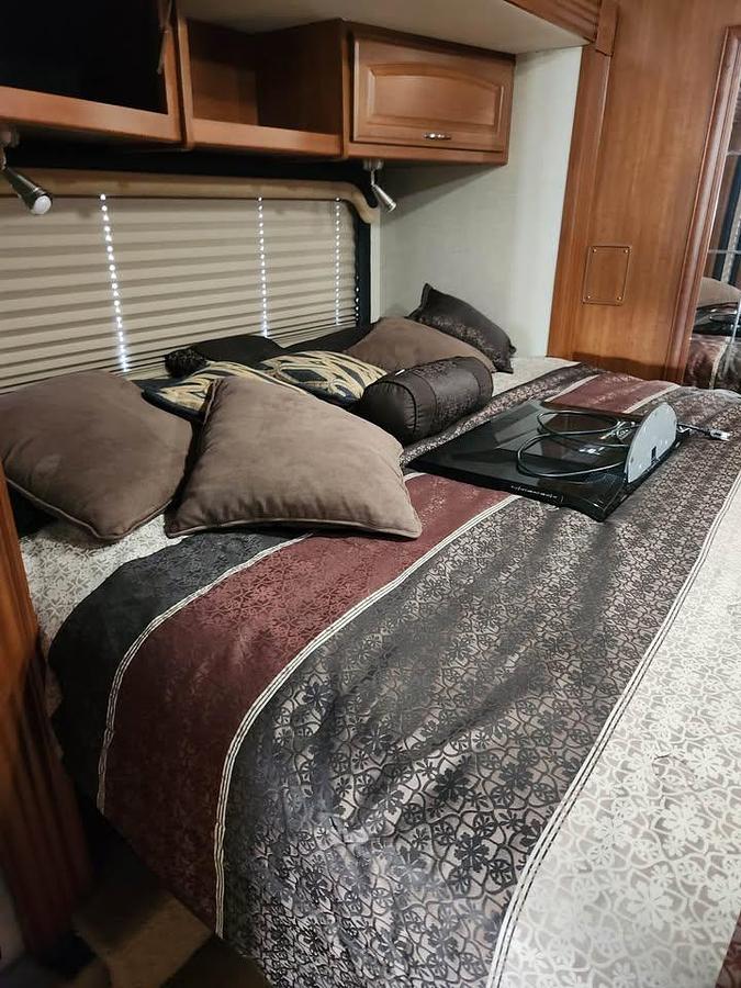 Used 2010 Fleetwood Terra Class A Motorhome