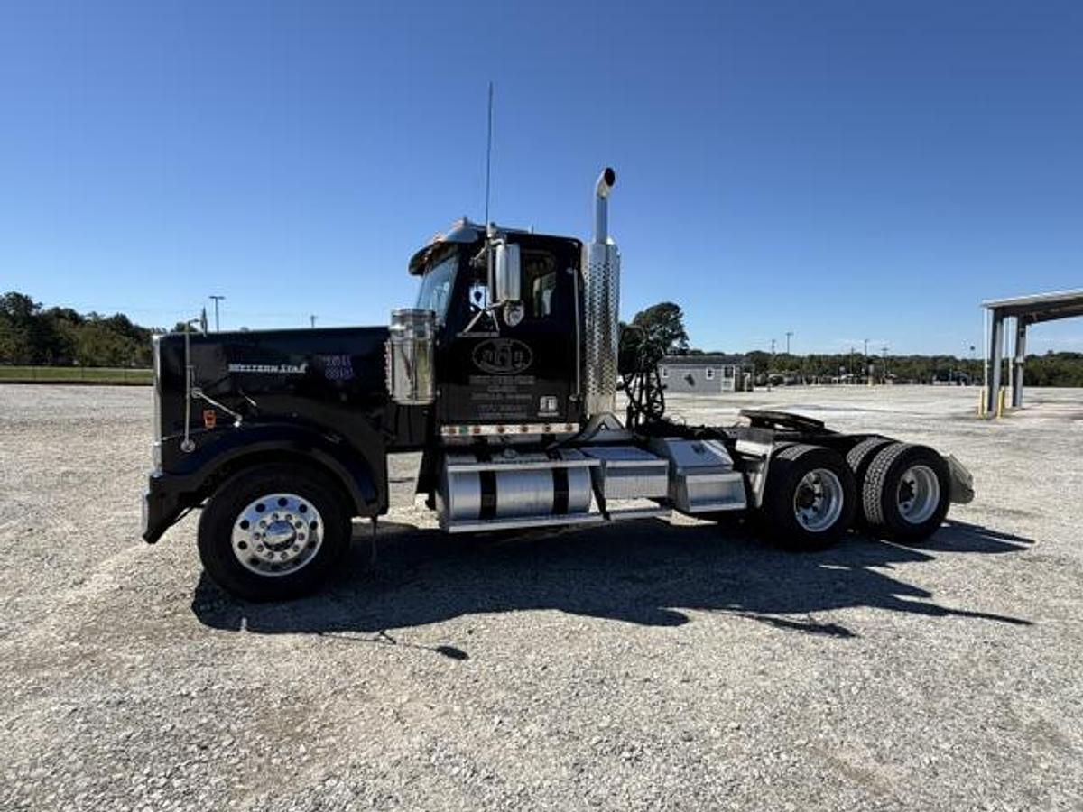 Used 2018 Western Star 4900