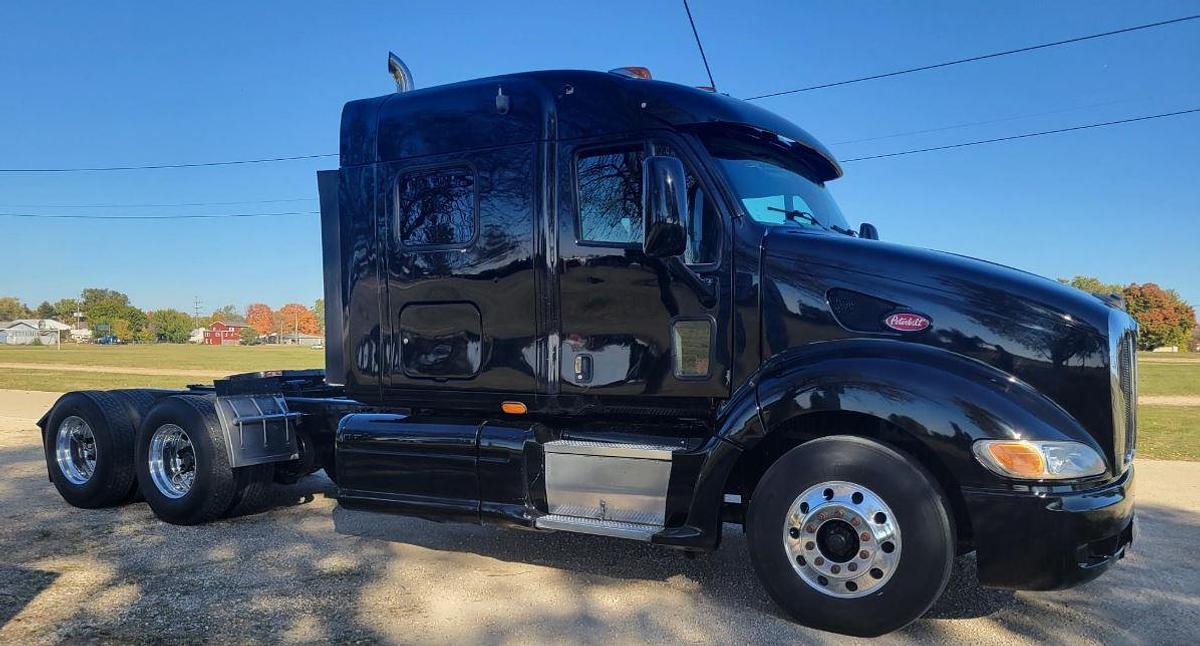 Used 2005 Peterbilt 387