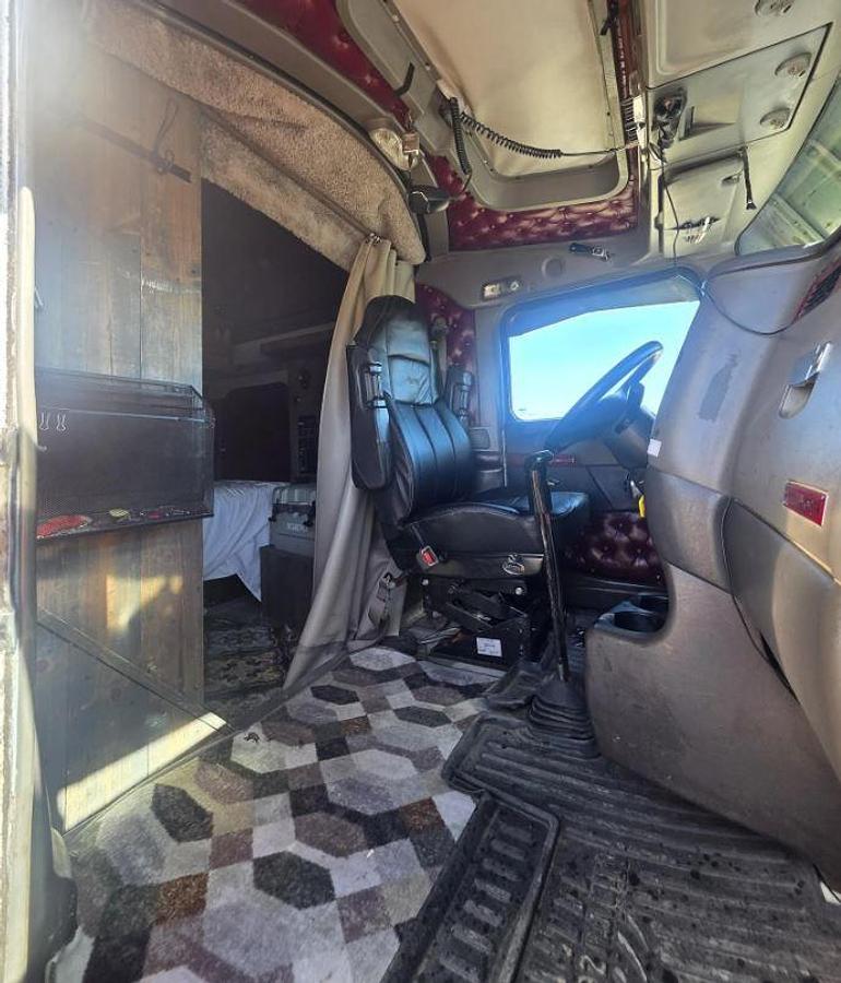 Used 2007 Kenworth W900B