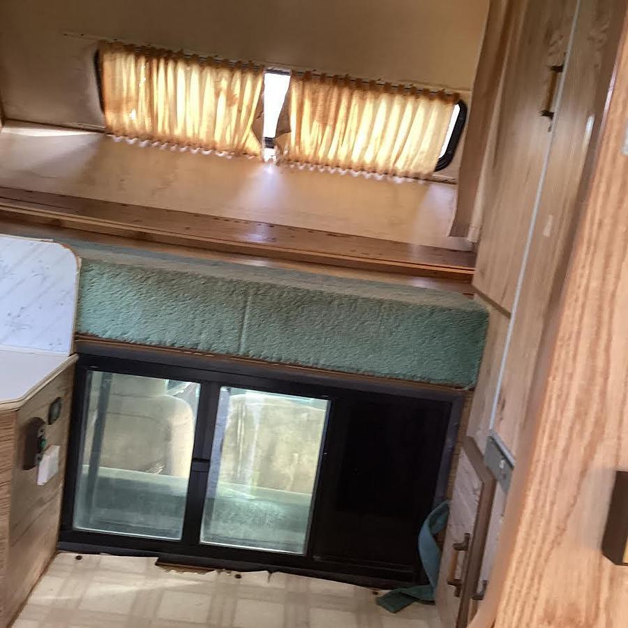 Used 1993 Chevrolet 3500 with Truck Camper