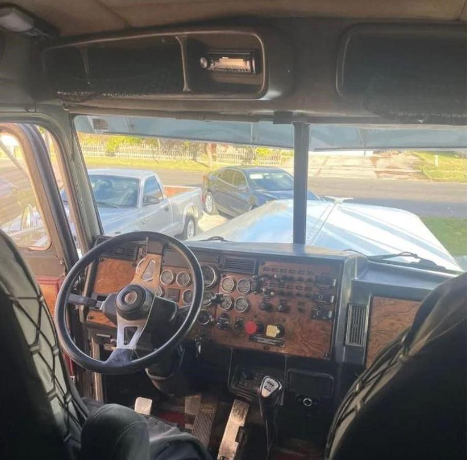 Used 2000 Peterbilt 379EXHD