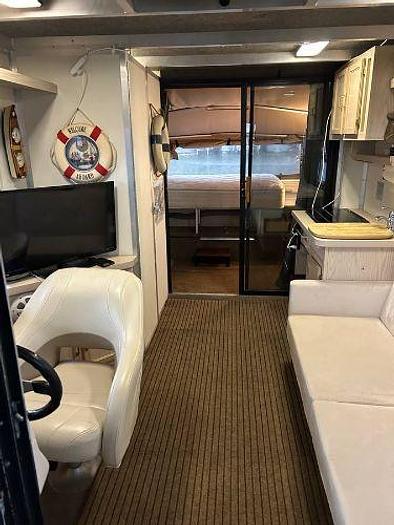 Used 2007 Suntracker Party Barge 32