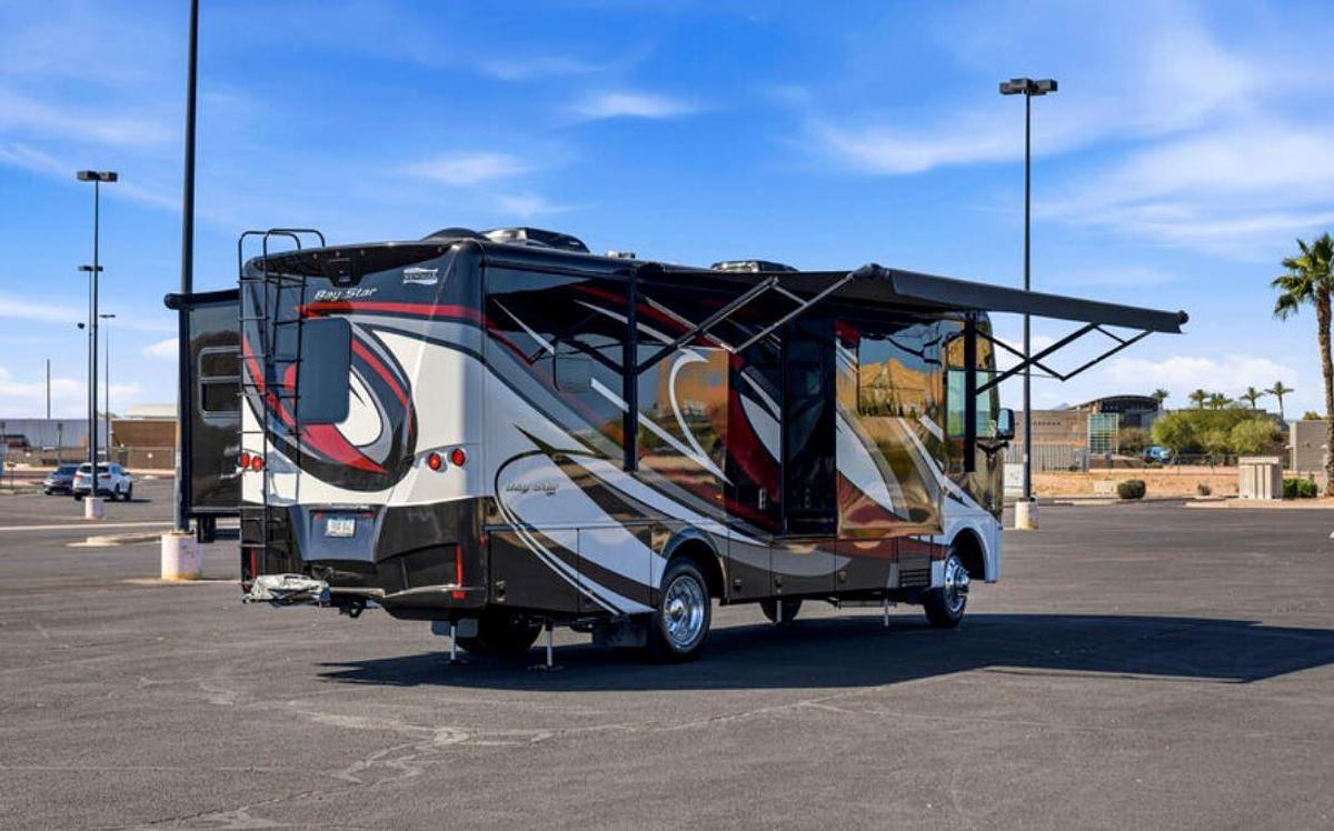 Used 2021 Newmar Bay Star 3005 Class A Motorhome