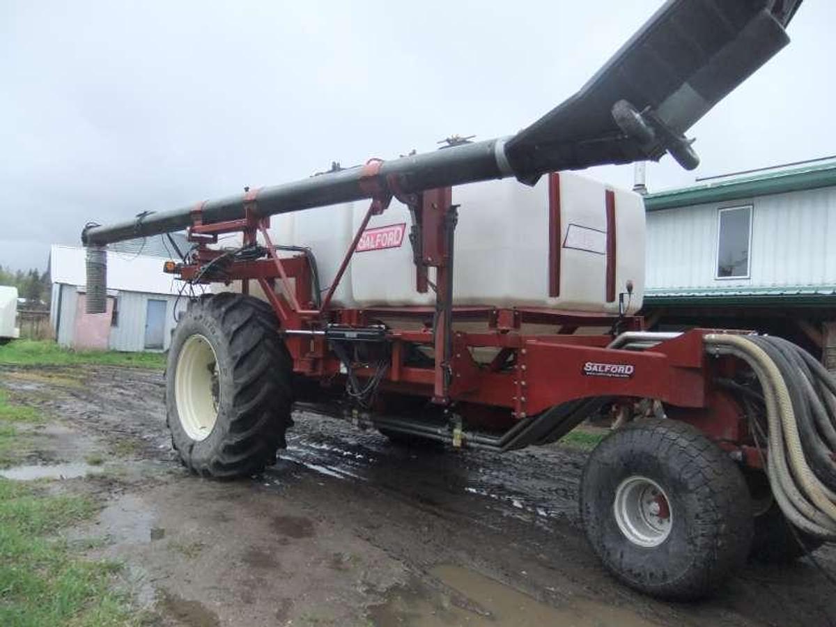 Used 2015 Salford 525 Disc Air Drill and Cart
