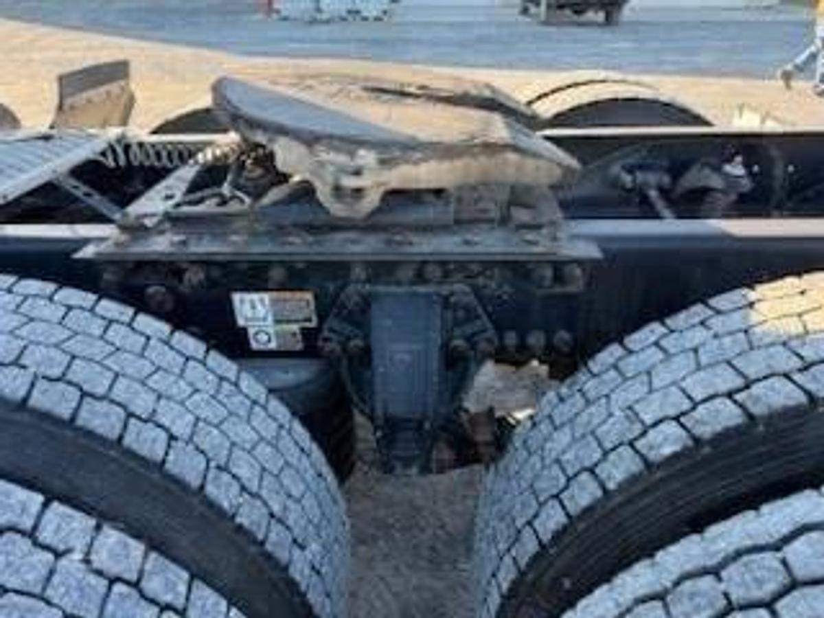 Used 2017 Kenworth T680 Sleeper Semi Truck