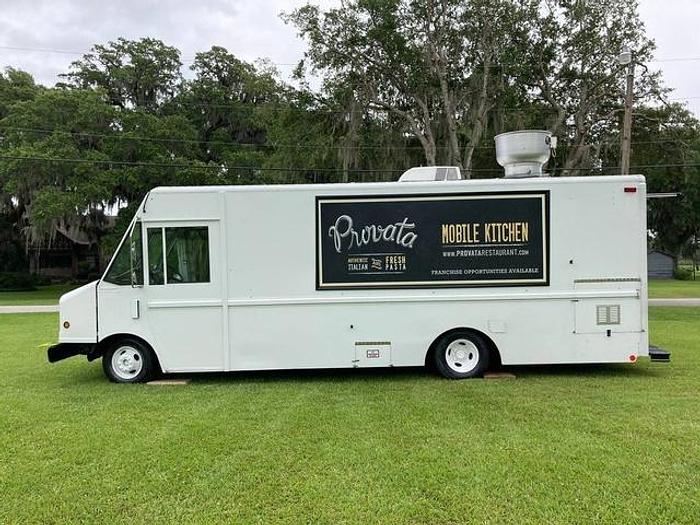 Used 2004 GMC Workhorse Food Truck