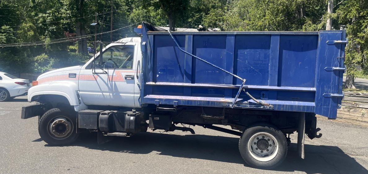 Used 2001 GMC TopKick C6500 Dump Truck