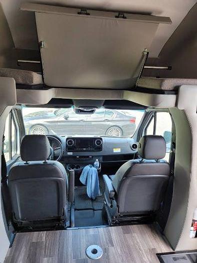 Used 2021 Tiffin Wayfarer 25RW