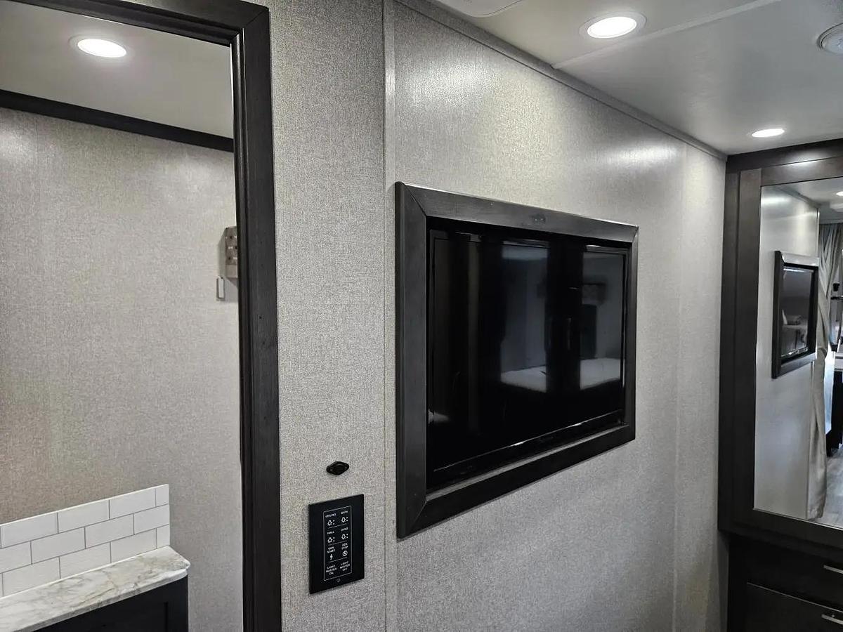 Used 2022 Dynamax Isata 5 30FW