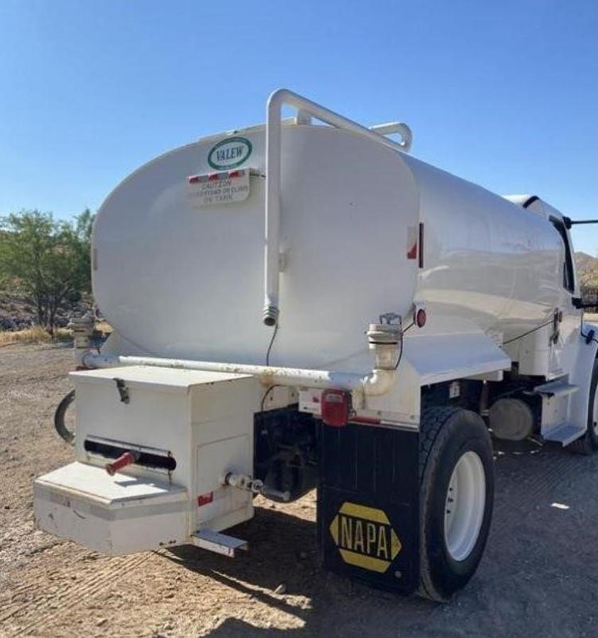 Used 2019 Freightliner Business Class M2 106