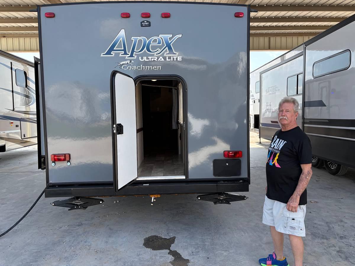 Used 2018 Coachmen Apex Travel Trailer