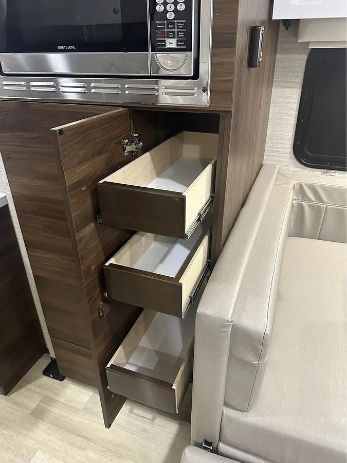 Used 2020 Winnebago View 24J