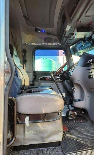 Used 2014 Peterbilt 389