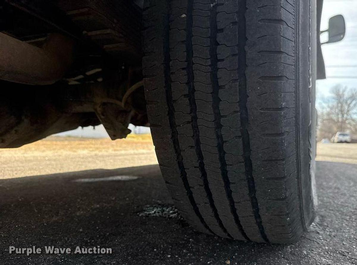 Used 2012 Ford E350 Super Duty Box Truck