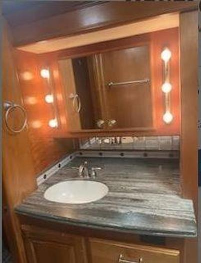 Used 2004 Country Coach Intrigue Montage