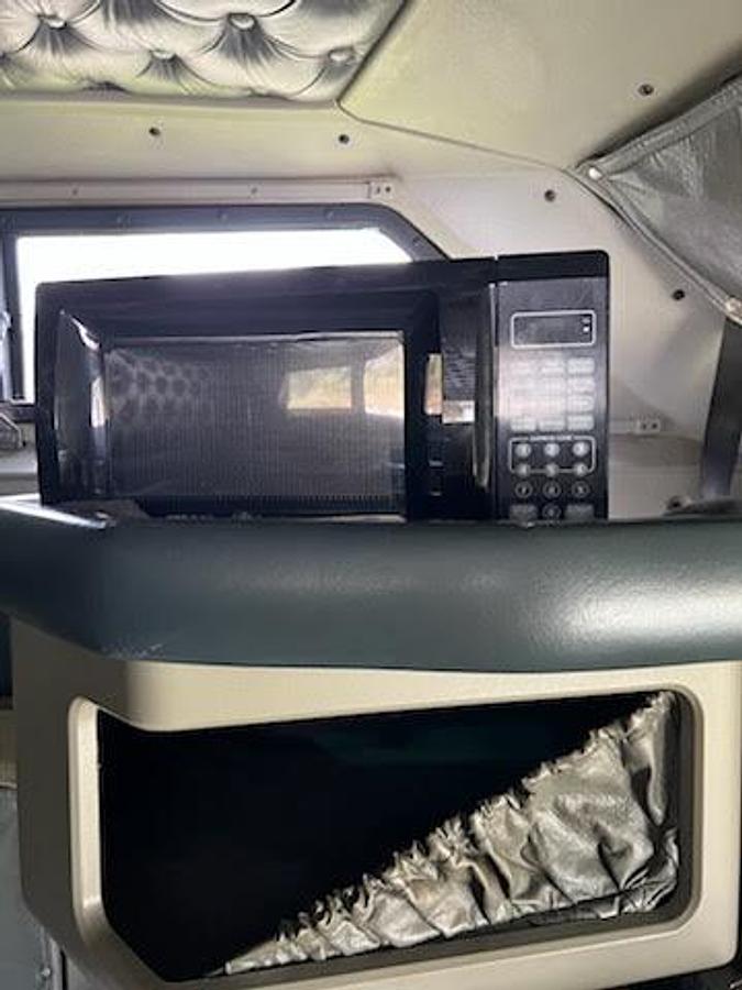 Used 2000 Kenworth W900L Conventional Sleeper Semi