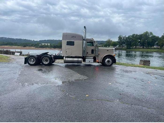 Used 2005 Peterbilt 379