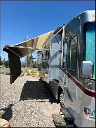 Used 2004 Travel Supreme Envoy 40DS04