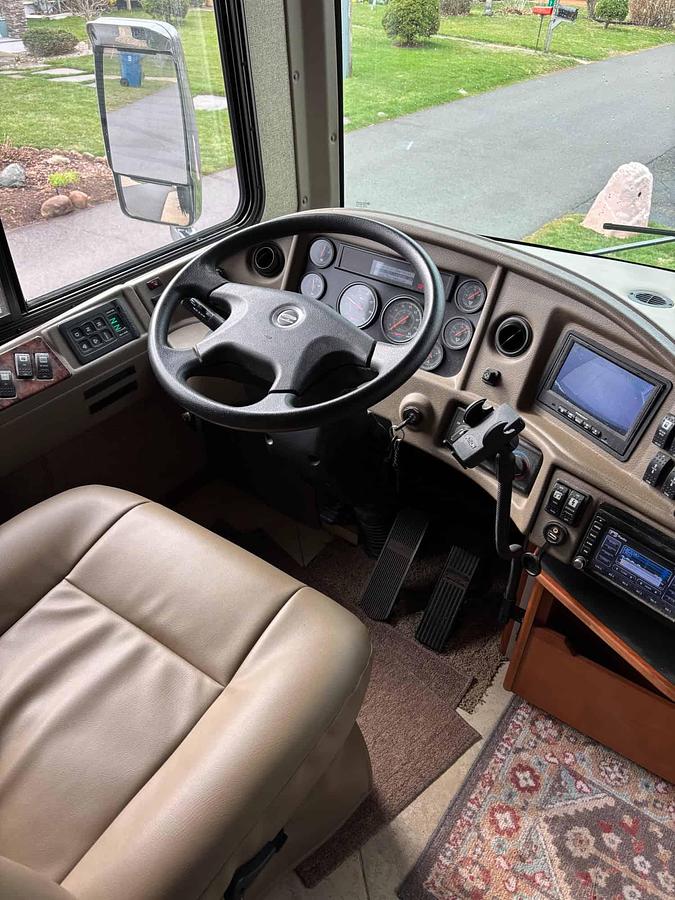 Used 2015 Fleetwood Expedition 38K