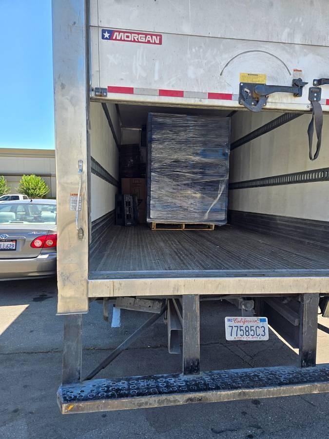 Used 2016 Mitsubishi Fuso FEC72S Refrigerated Box Truck