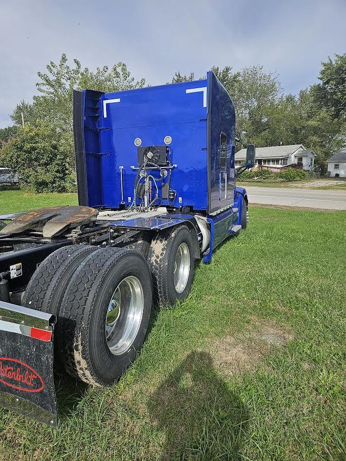 Used 2020 Peterbilt 579