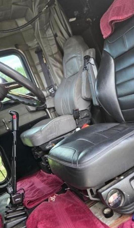 Used 2000 Peterbilt 379