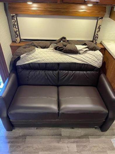 Used 2018 Jayco Seneca 37TS