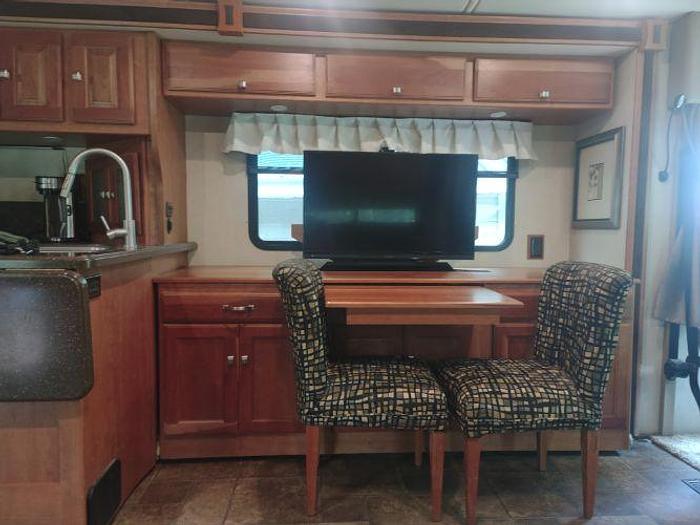 Used 2014 Winnebago Sightseer 35C