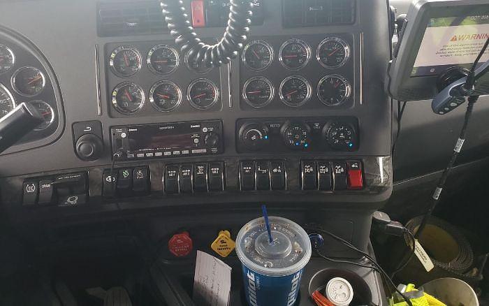 Used 2011 KENWORTH W990