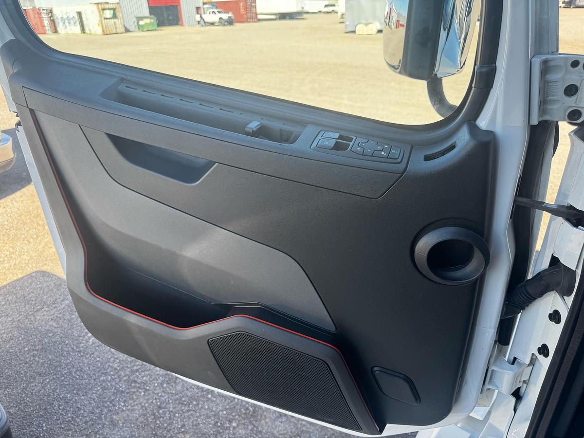 Used 2025 Volvo VNL 760 Sleeper Semi Truck