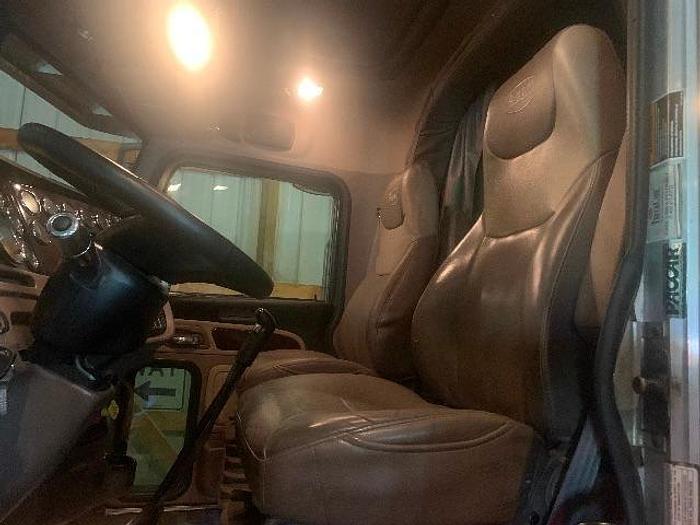 Used 2015 Peterbilt 389