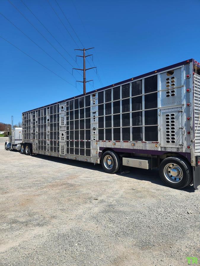 Used 2016 Wilson Cattle Trailer