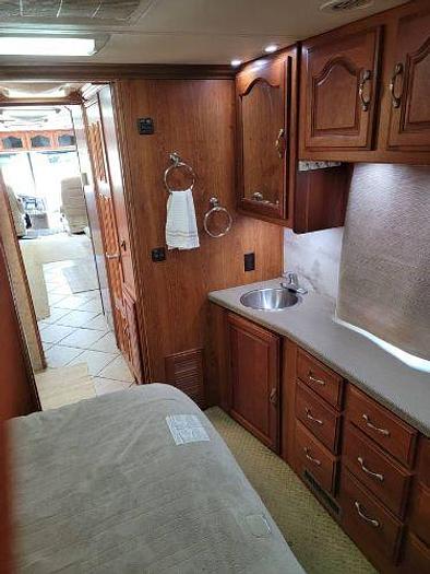 Used 2005 Coachmen Sports Coach Elite